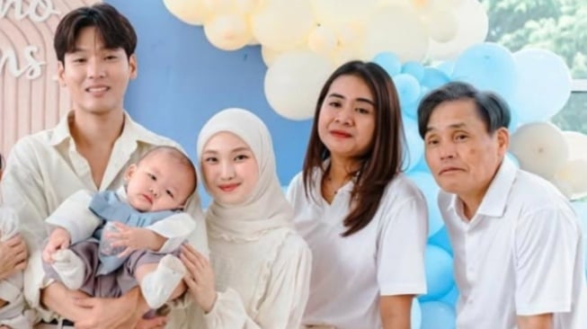 Ayah Na Daehoon dikenal sebagai kakek yang penyayang.