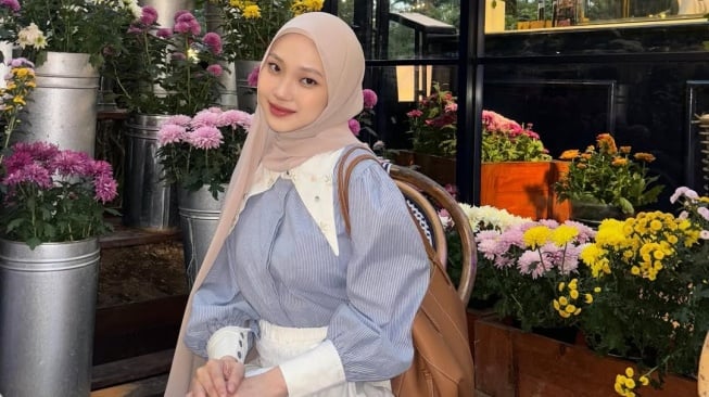 'Jule' Julia Prastini Lulusan Pondok Pesantren Mana? Ternyata Ponpes Milik Ustaz Yusuf Mansur