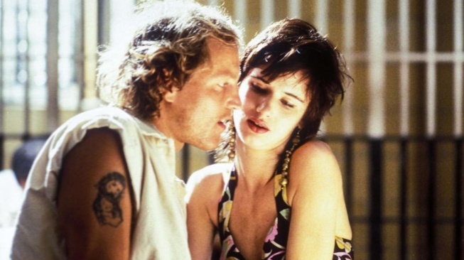 Film Natural Born Killer yang dibintangi Woody Harrelso dan Juliette Lewis akan tayang Kamis (23/10/20225) malam ini pukul 23.00 WIB di Trans TV. [Warner Bros]