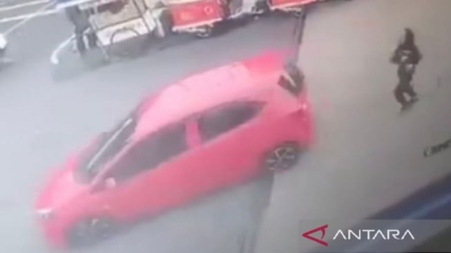Dicari Polisi usai Viral, Detik-detik Sopir Brio Kabur Usai Isi Pertalite Rp200 Ribu di SPBU Rempoa