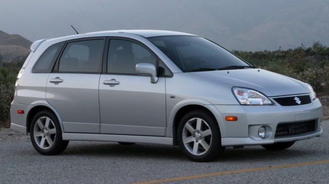 Suzuki Aerio. (Drive Place)
