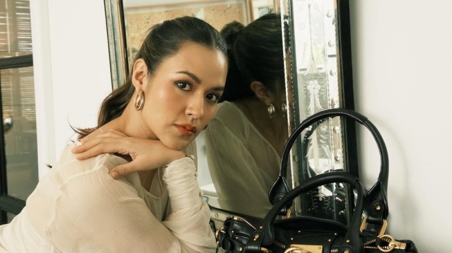 3 Tugas Raisa Andriana Bila Terima Tawaran Jadi Aspri Hotman Paris
