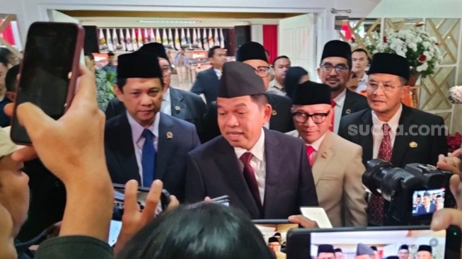 Menkeu Purbaya Bilang Rugi Simpan di Giro, KDM: Tidak Mungkin Juga Kan Pemda Nyimpan Uang di Kasur