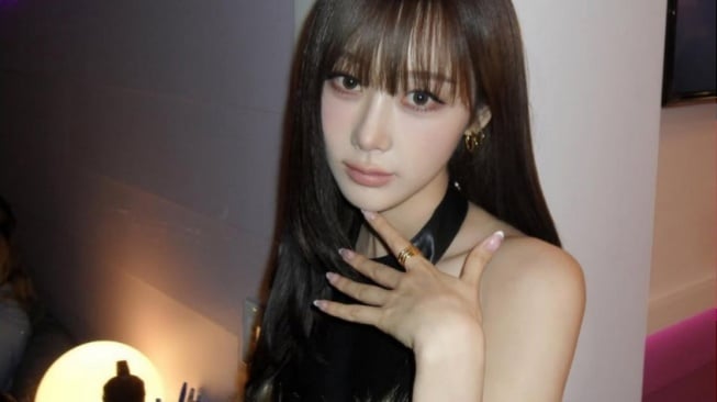 Easy Chic! 4 Padu Padan OOTD Celana Panjang ala Giselle aespa yang Stylish