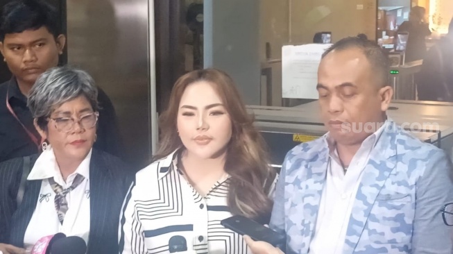 6 Jam Diperiksa, Tersangka Lisa Mariana Dicecar 44 Pertanyaan di Laporan Ridwan Kamil