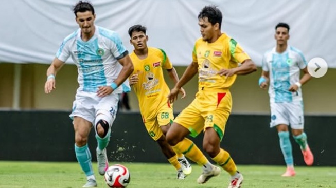Hasil Super League: Banjir Kartu Merah, PSBS Biak vs Persebaya Malah Tanpa Gol