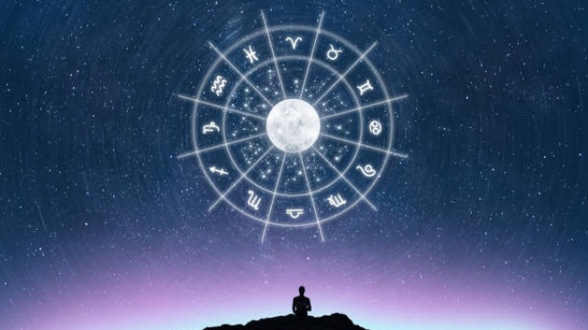 Ramalan Zodiak 24 Oktober: Gemini Hindari Bergosip, Scorpio Jagalah Rahasia Orang Lain!
