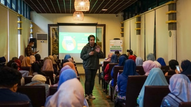 Bukan Sekadar Jualan, Tapi Inovasi: Cara Pintar yang Bikin UMKM Naik Kelas