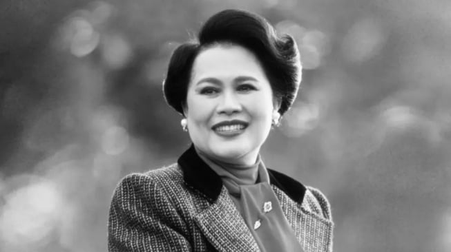 Ratu Sirikit, meninggal dunia di usia 93 tahun (X)