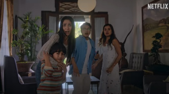 Video Promosi Film Abadi Nan Jaya Viral, Muncul Sosok Mirip Edi Sound Horeg yang Bikin Salfok