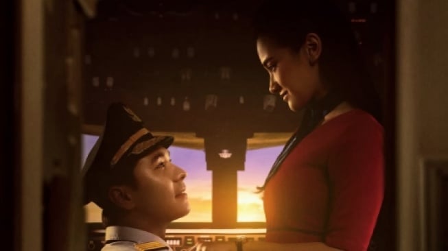 Sinopsis Film Penerbangan Terakhir: Cinta, Godaan, dan Gairah di Balik Kokpit