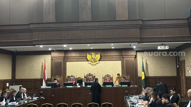 Eks Dirut Jadi Saksi di Sidang Korupsi Tata Kelola Minyak Mentah, Ngaku Kenal Anak Riza Chalid