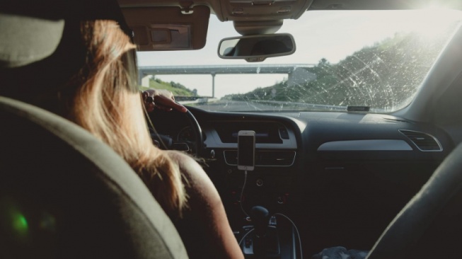 5 Rekomendasi Mobil Bekas di Bawah 50 Juta, Cocok untuk Wanita Pemula