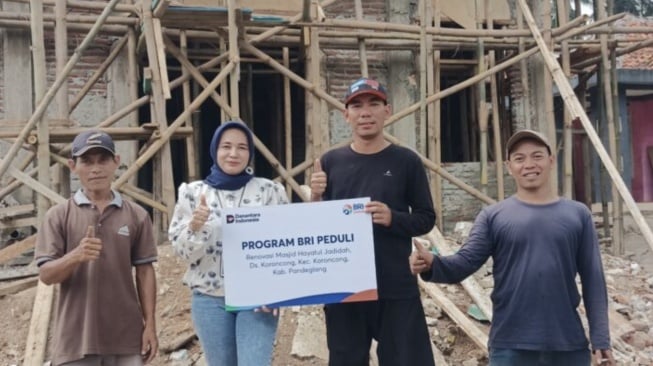 BRI Peduli Salurkan CSR untuk Renovasi Masjid di Pandeglang