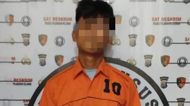 Ribut Gegara Charger HP, Kakak Tusuk Adik Pakai Pisau di Medan