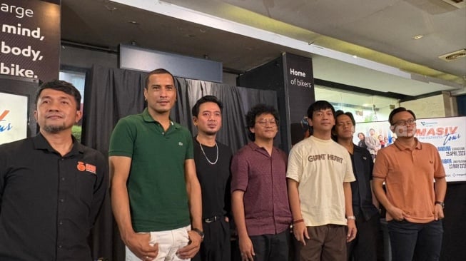 Band D'Masiv akan merilis album berbahasa Inggris dan konser bertajuk "Harmony for Tomorrow" pada April 2026. [Tiara Rosana/Suara.com]