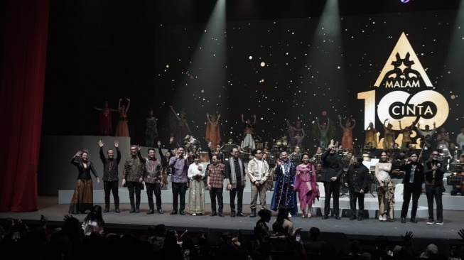 SMARTFREN Malam 100 Cinta 2025. [Smartfren]