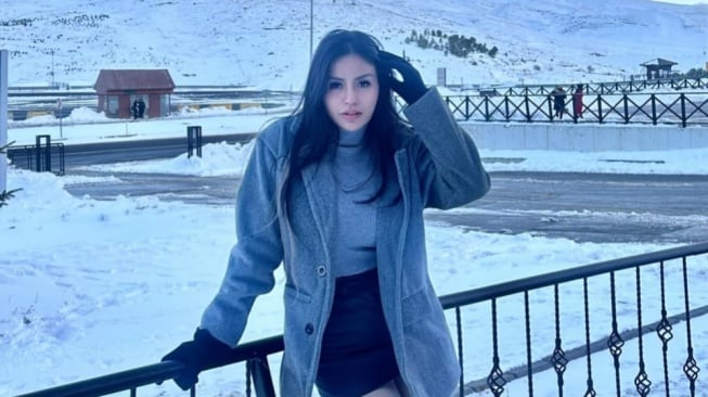 Sosok Violentina Kaif, Sosialita yang Jadi Istri Baru Andrew Andika