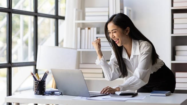 5 Shio Paling Beruntung 30 Oktober 2025: Rezeki Melimpah dan Hubungan Membaik