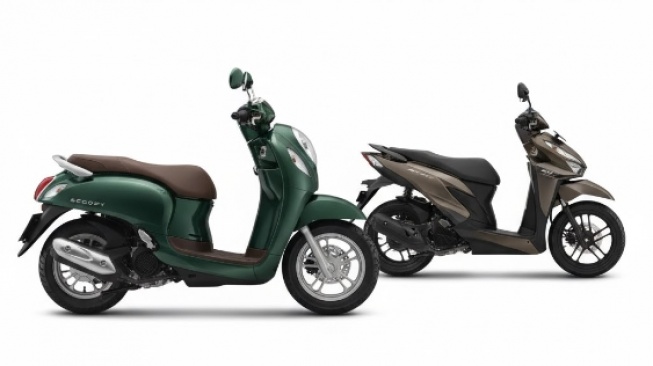 Mending Honda BeAT atau Scoopy untuk Motor Pertama? Intip Spek, Harga, dan Pajaknya