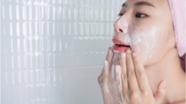 4 Cleanser Salicylic Acid Rp30 Ribuan, Atasi Jerawat dan Minyak Berlebih!