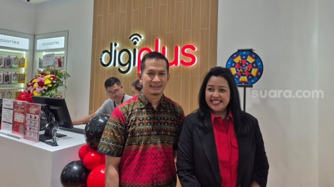 Pembukaan gerai baru Digiplus di Kelapa Gading, Jakarta, Kamis (30/10/2025). [Suara.com/Dythia]