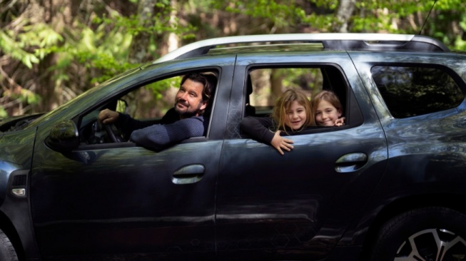 7 Mobil Keluarga dengan Suspensi Ternyaman dan Kabin Terluas