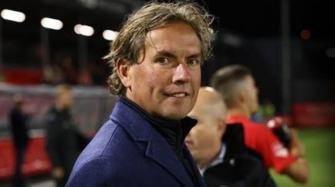 Meski Pahit, Kita Harus Setuju Kritik Alex Pastoor Soal Kompetisi Lokal!