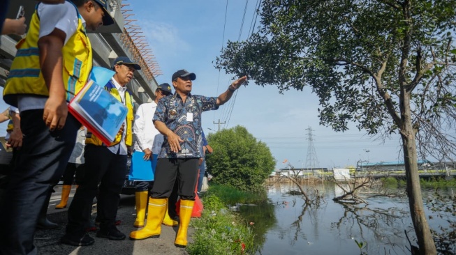 Gubernur Luthfi Ultimatum PU, Ancam Turunkan TNI jika Lamban: Kaligawe Kudu Asat!
