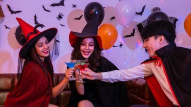 7 Lagu yang Cocok Masuk Playlist Halloween Party, dari Klasik sampai Kekinian