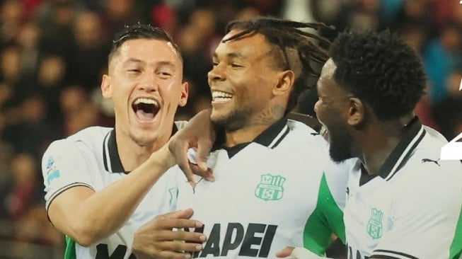 Sassuolo Bungkam Cagliari 2-1, Jay Idzes Tampil Solid di Lini Belakang