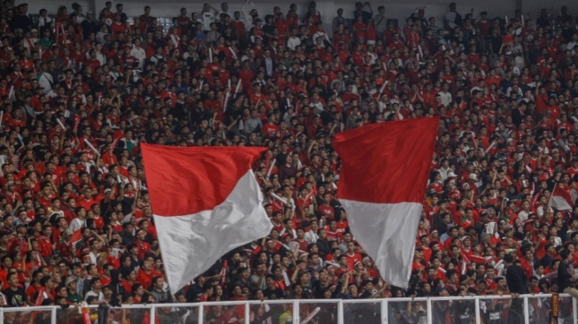 PSSI dan Timnas Indonesia Kini: Ajang Pertarungan Kaum Elit Borjuis vs Suporter Proletarian