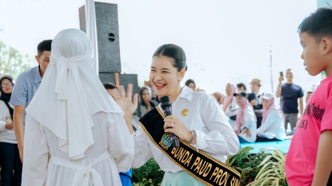 Kahiyang Ayu Ajak Anak PAUD Amalkan Ikrar Anak Indonesia Hebat 2025