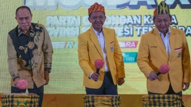 Golkar Sadar Diri: Bahlil Akui Anak Muda Kunci Menang di 2029, Begini Strateginya!