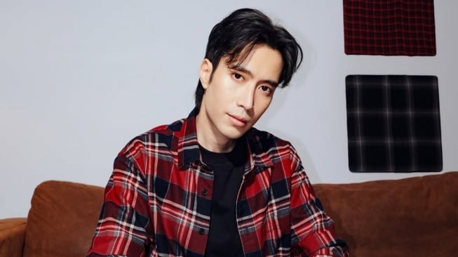 Vidi Aldiano Menangis Baca Dukungan Publik Usai Putuskan Rehat