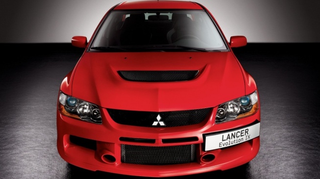 Punya Duit Miliaran Nganggur? Intip Harga dan Spesifikasi Mitsubishi Evo 9 MR