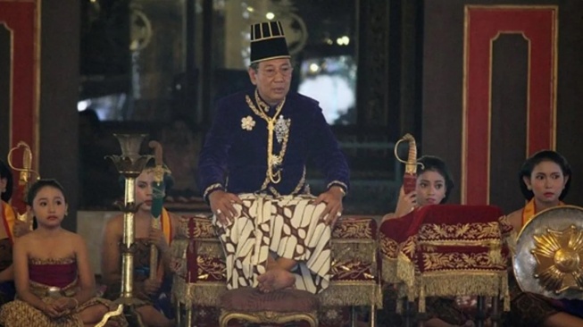 Wafat Karena Sakit, Ini Perjalanan PB XIII Hangabehi Menjadi Raja Keraton Solo