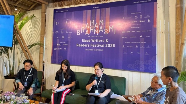 Suara dari Timur: Mengenang Ajoeba Wartabone dan Api Persatuan Indonesia