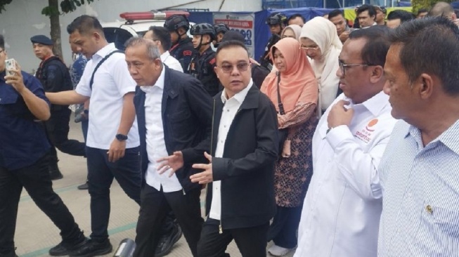 Pabrik Michelin 'Digeruduk' Pimpinan DPR Buntut Isu PHK Massal, Dasco: Hentikan Dulu