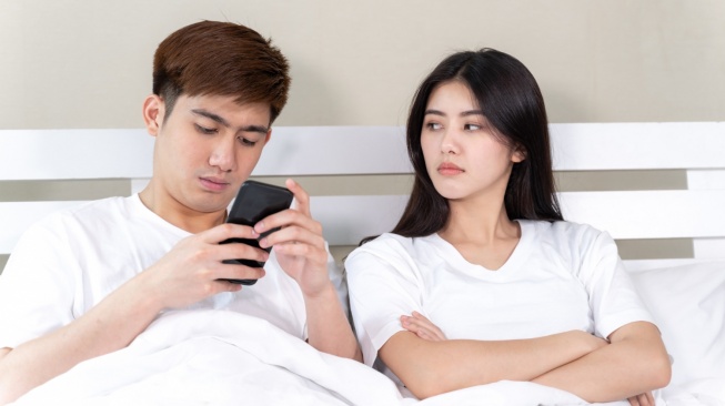 30 Quotes Selingkuh di Pinterest yang Menohok dan Menggugah Hati