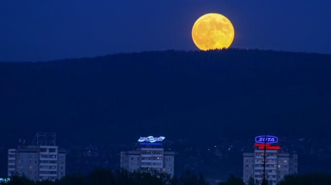 3 Fakta Supermoon 5 November 2025: Jarak Paling Dekat, Bulan Makin Besar dan Terang