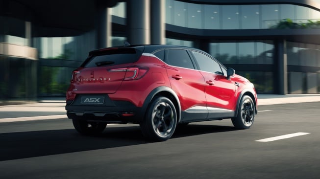 Tiba di Negeri Sebelah: Tenaga SUV Baru Mitsubishi Bikin HR-V Ngos-ngosan Meski Mesin Cuma 1300cc