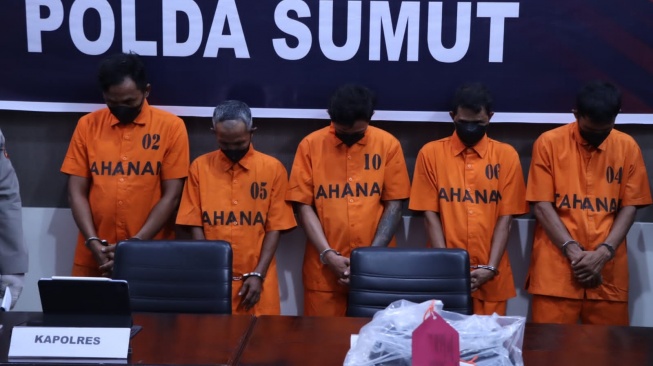 Tampang 5 Pelaku Penganiaya Mahasiswa hingga Tewas di Masjid Agung Sibolga