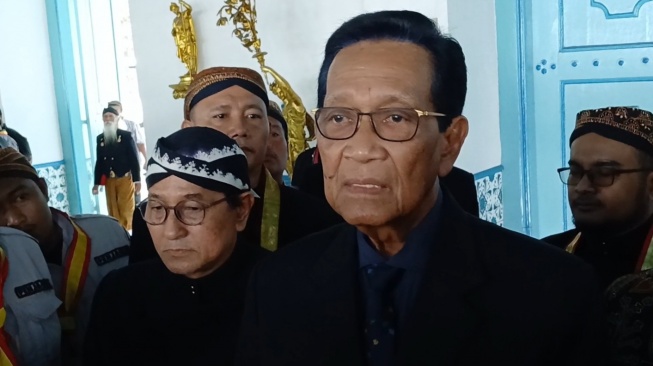 Melayat Mendiang PB XIII, Sri Sultan Hamengkubuwono XSinggung Soal Regenerasi