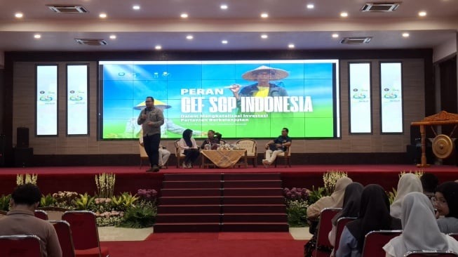 Koordinator Nasional GEF SGP Indonesia Sidi Rana Menggala saat memberikan pemaparan dalam acara Dies Natalis Fakultas Pertanian Universitas Brawijaya, Selasa (4/11/2025).(Dokumentasi Pribadi)