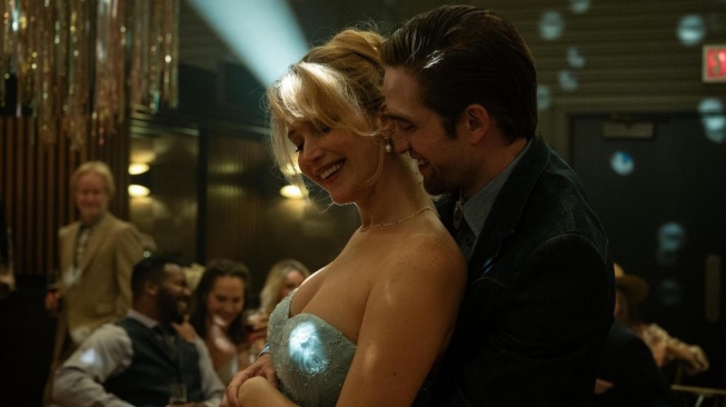 Fakta dan Sinopsis Die, My Love: Kisah Cinta yang Gelap dan Kacau