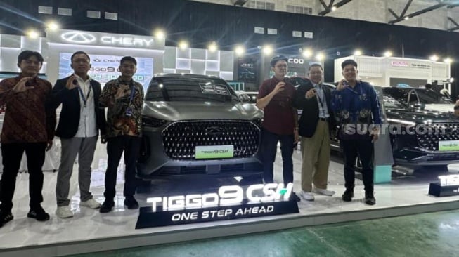 Mobil listrik Chery tampil di GIIAS Makassar 2025 [SuaraSulsel.id/Lorensia Clara]
