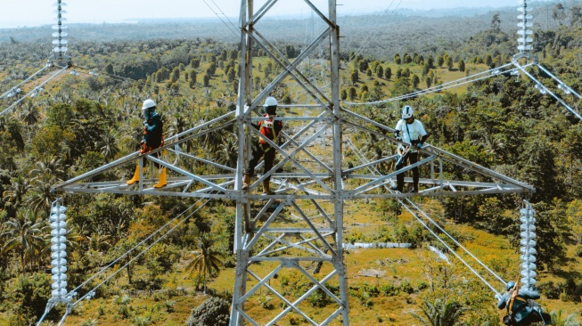 Dorong Pertumbuhan Industri, PLN Teken PJBTL 1.800 MVA di Jawa Barat dan Jawa Tengah