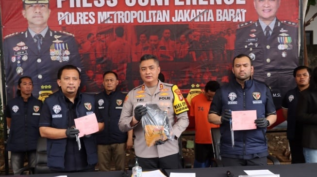 Residivis Spesialis Rumah Kosong Beraksi Lagi di Jakarta Barat: Lampu Menyala Jadi Incaran!