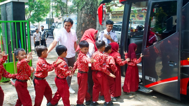 Jangan Tunggu Dewasa, Ajak Anak Pahami Aturan Lalu Lintas Sejak Sekarang!